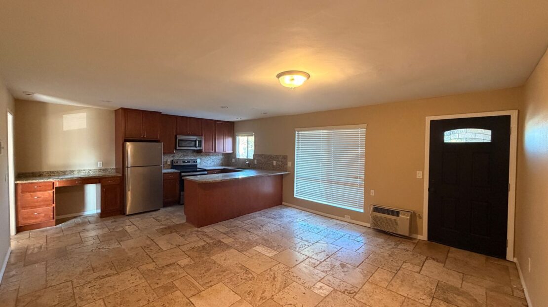 421 South Mollison Avenue 40 - El Cajon - California - 1 bed, 1 bath rental property