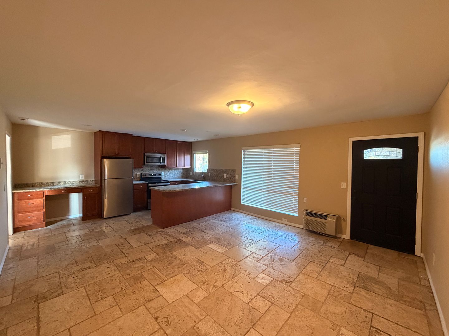 421 South Mollison Avenue 40 - El Cajon - California - 1 bed, 1 bath rental property