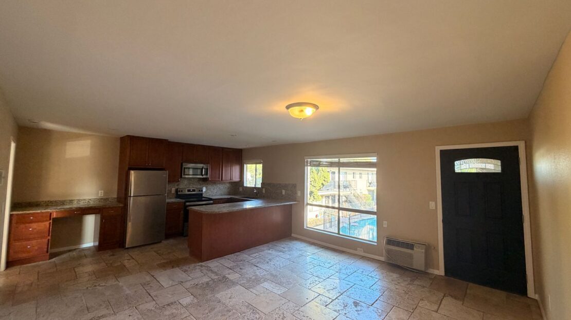 421 South Mollison Avenue 40 - El Cajon - California - 1 bed, 1 bath rental property