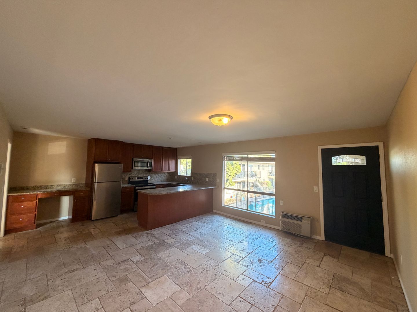 421 South Mollison Avenue 40 - El Cajon - California - 1 bed, 1 bath rental property