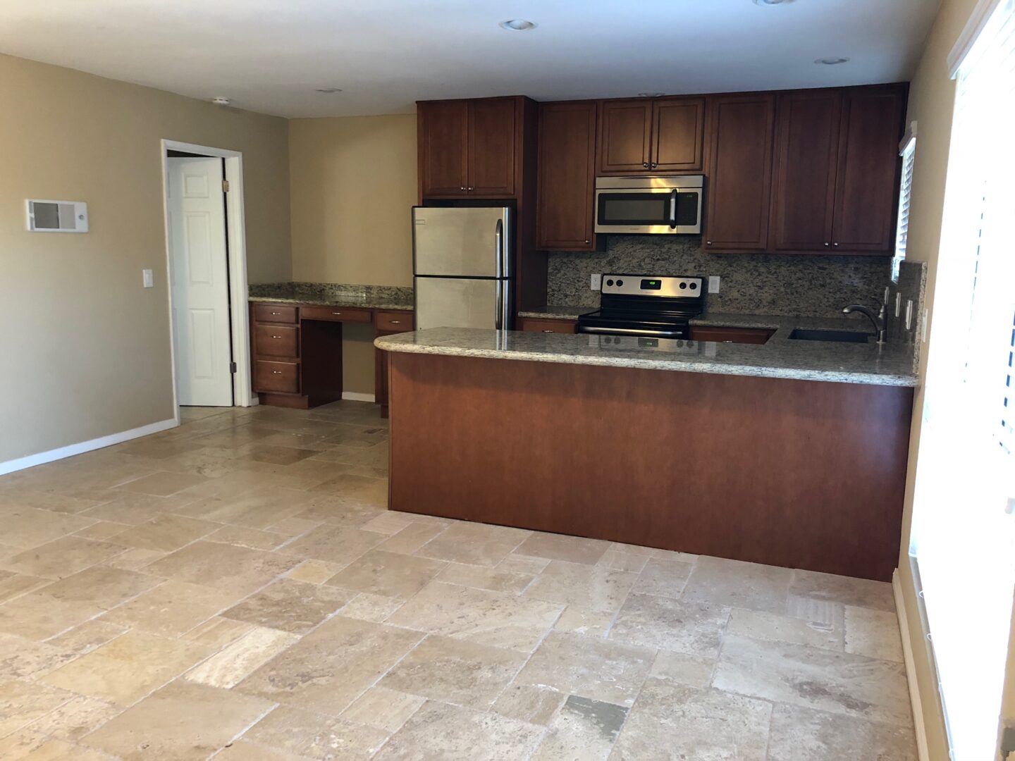 421 South Mollison Avenue 40 - El Cajon - California - 1 bed, 1 bath rental property