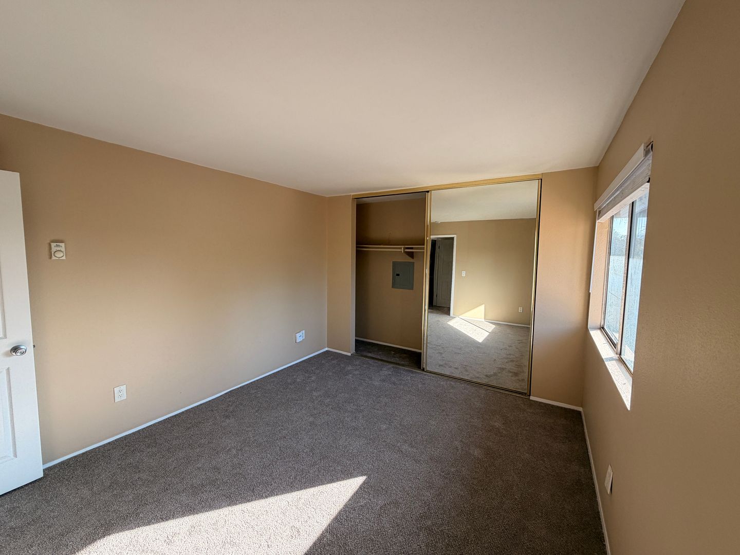 421 South Mollison Avenue 40 - El Cajon - California - 1 bed, 1 bath rental property