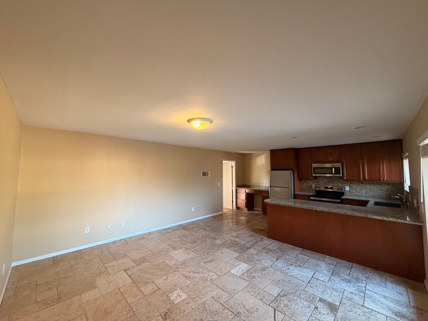 421 South Mollison Avenue 40 - El Cajon - California - 1 bed, 1 bath rental property