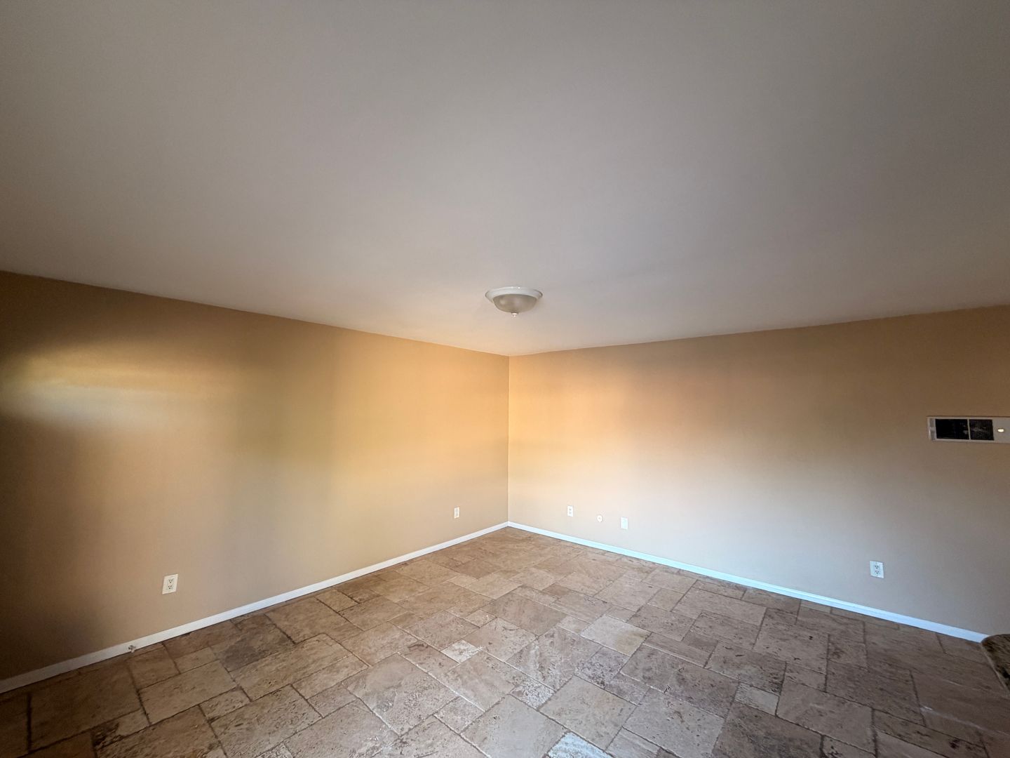 421 South Mollison Avenue 40 - El Cajon - California - 1 bed, 1 bath rental property