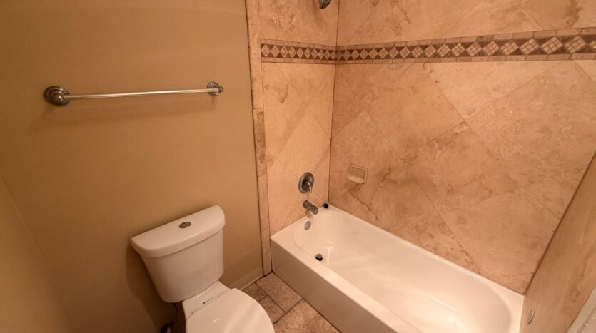 421 South Mollison Avenue 40 - El Cajon - California - 1 bed, 1 bath rental property