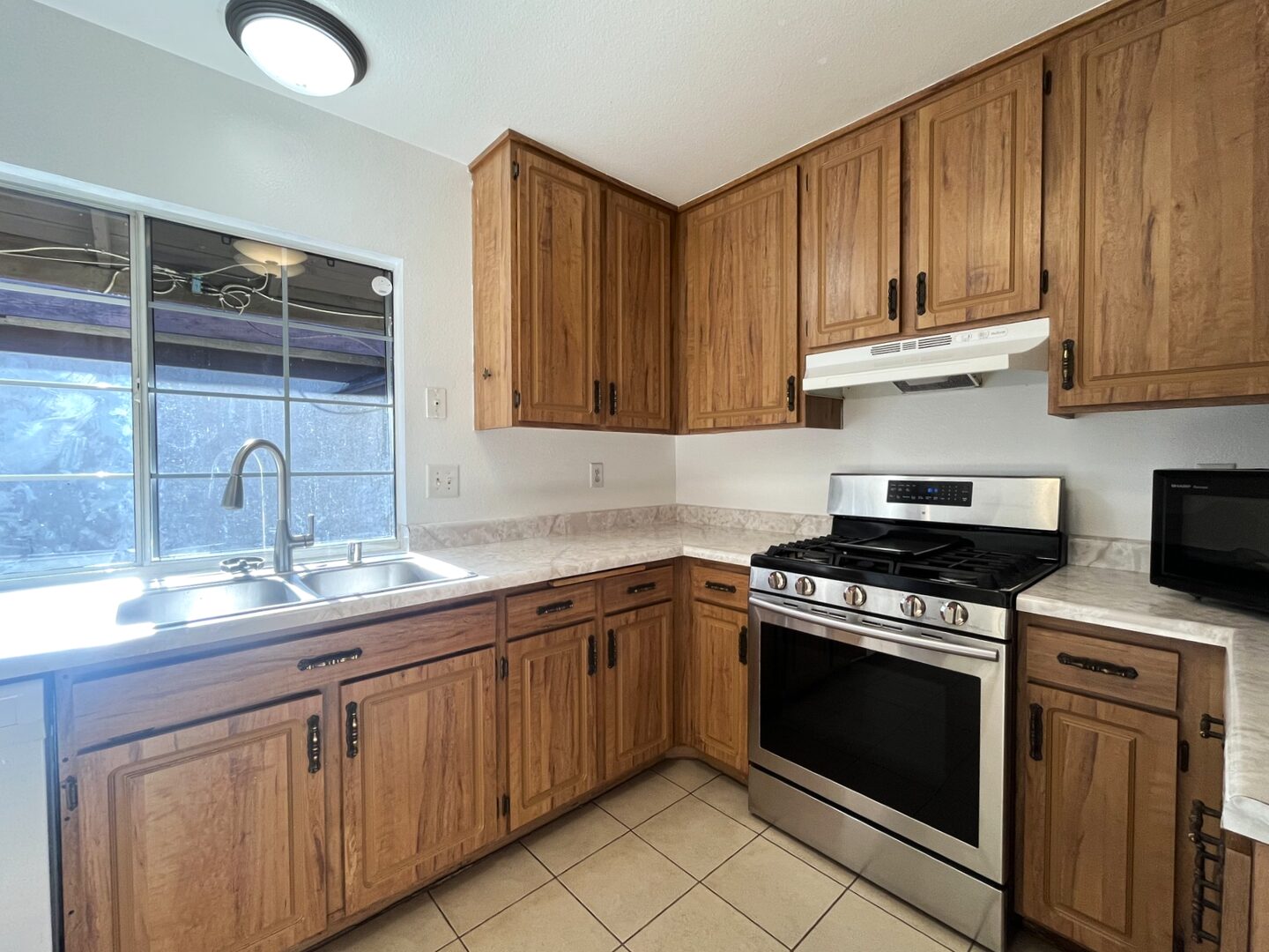 4224 Kingsbury Place - Riverside - California - 3 bed, 2 bath rental property