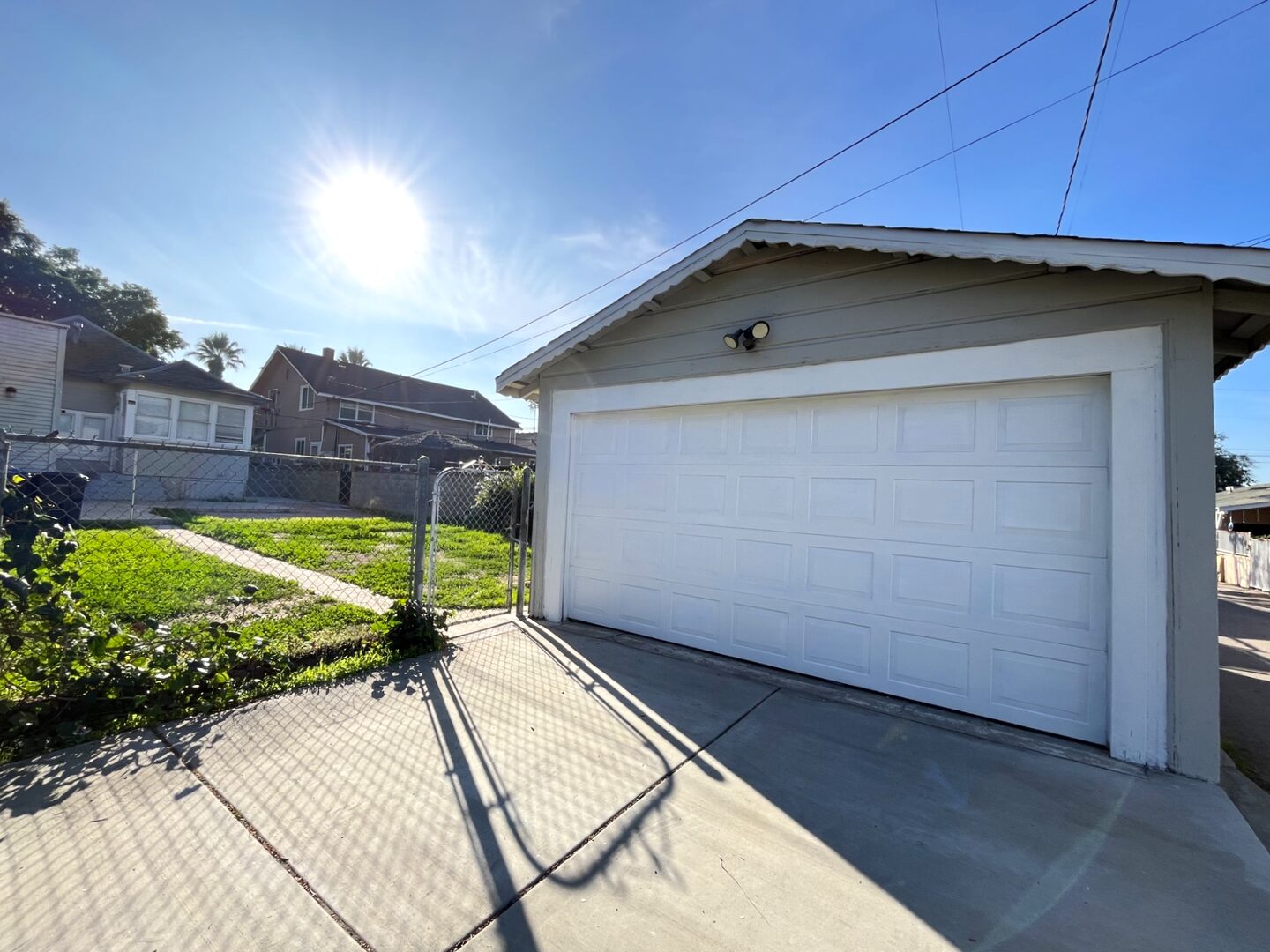 423 E. 8th St - Corona - California - 2 bed, 1.5 bath rental property