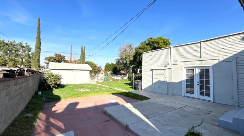 423 E. 8th St - Corona - California - 2 bed, 1.5 bath rental property