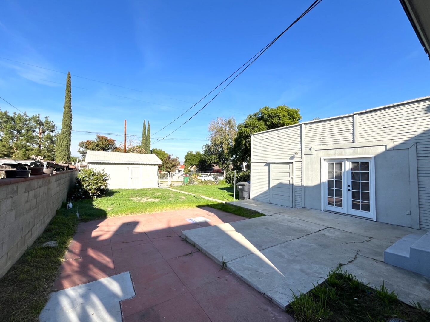 423 E. 8th St - Corona - California - 2 bed, 1.5 bath rental property