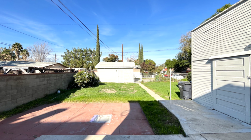 423 E. 8th St - Corona - California - 2 bed, 1.5 bath rental property
