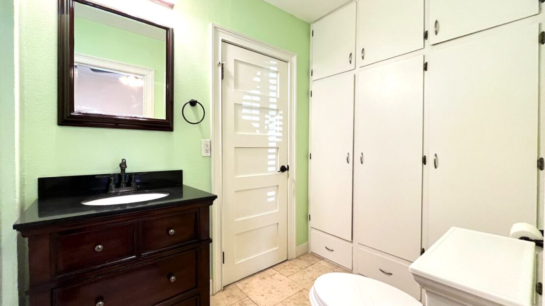 423 E. 8th St - Corona - California - 2 bed, 1.5 bath rental property