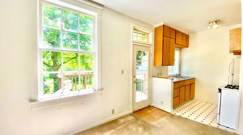 425 NE 70TH - Unit 3 - Portland - Oregon - 1 bed, 1 bath rental property