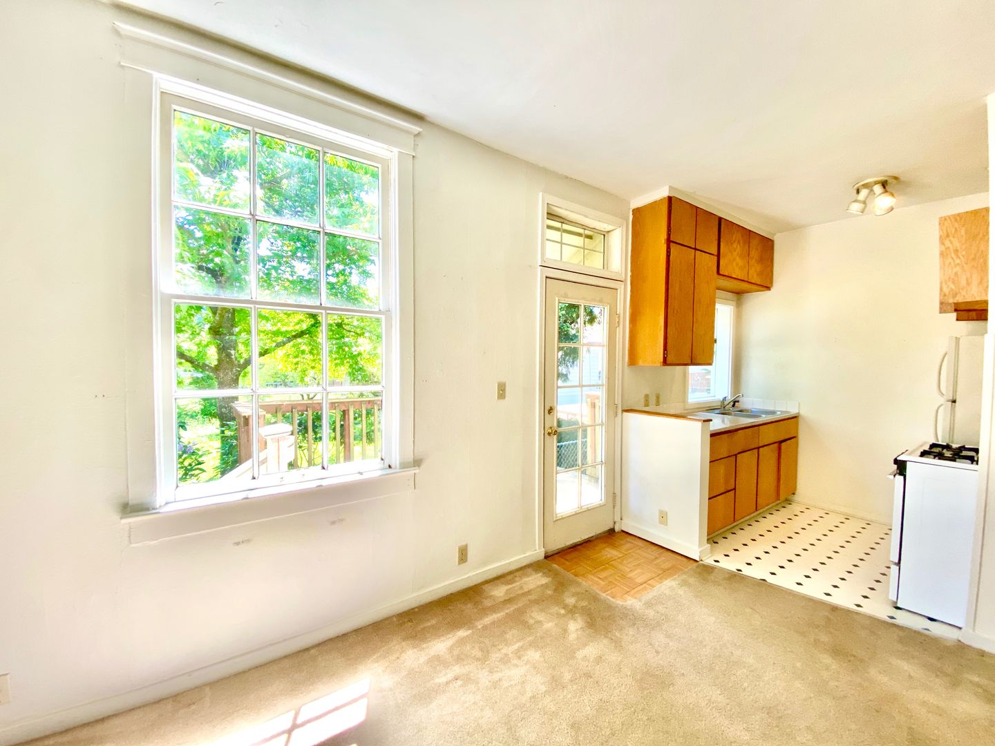 425 NE 70TH - Unit 3 - Portland - Oregon - 1 bed, 1 bath rental property