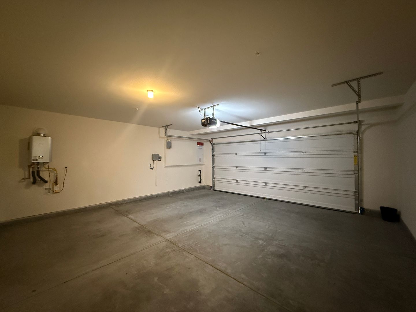 4371 W. Ave J5 - Lancaster - California - 4 bed, 3 bath rental property