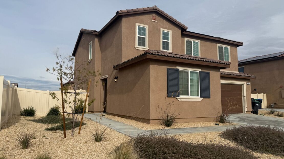 4371 W. Ave J5 - Lancaster - California - 4 bed, 3 bath rental property