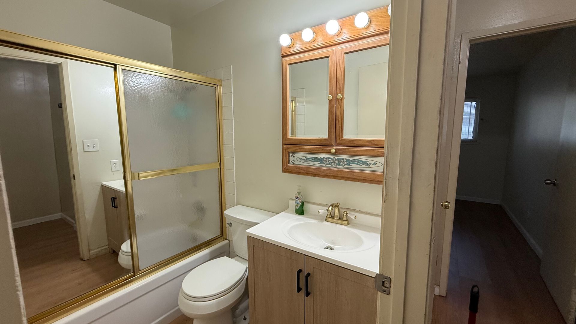 4917 N. Holt  - Fresno - California - 2 bed, 1 bath rental property