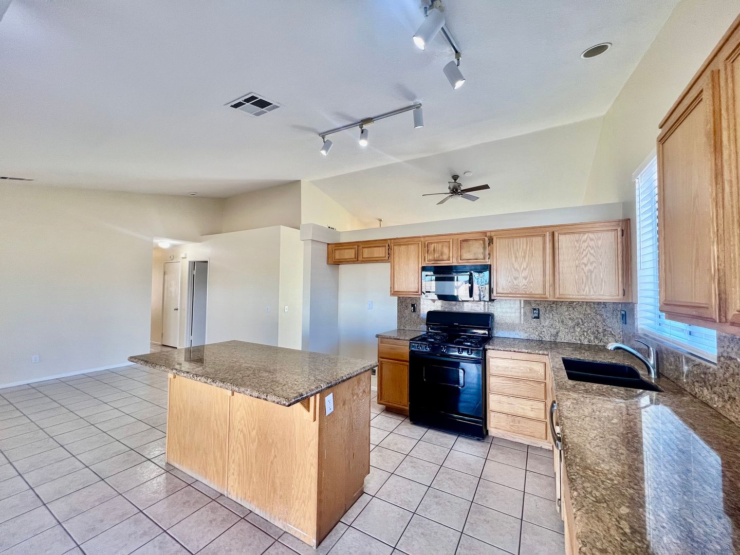 49312 Violet St. - Indio - California - 3 bed, 2 bath rental property