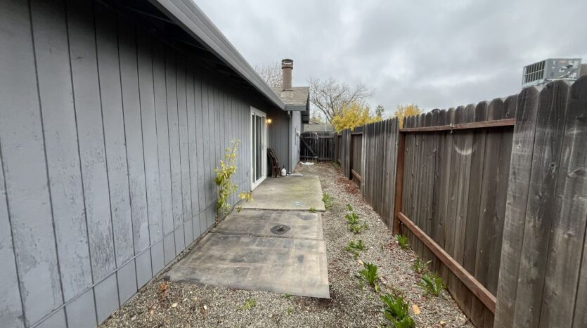 4945 Travertine Circle - Sacramento - California - 2 bed, 1 bath rental property