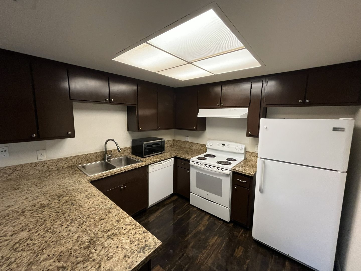 4945 Travertine Circle - Sacramento - California - 2 bed, 1 bath rental property