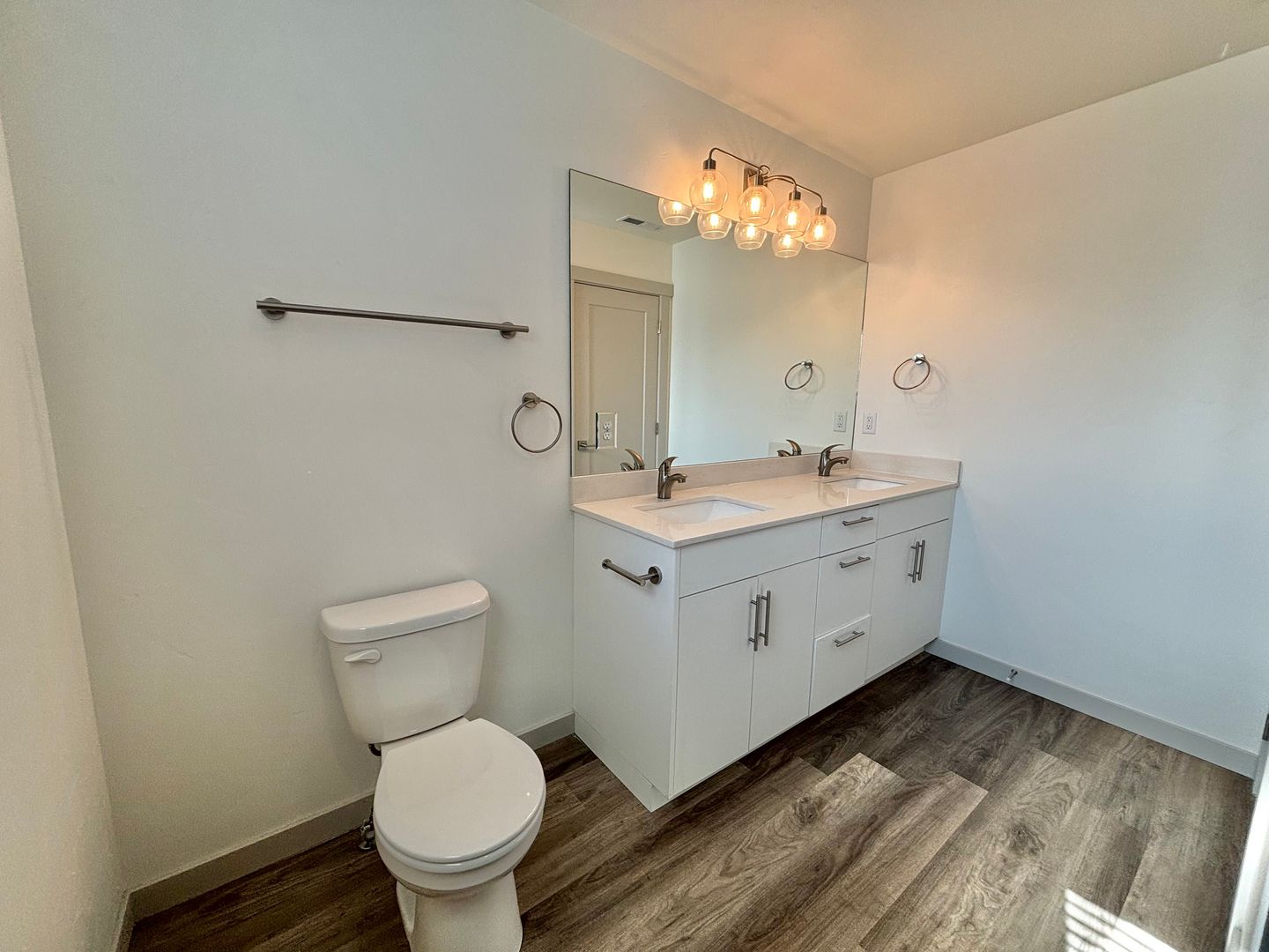 502 NW 28th Court - Redmond - Oregon - 3 bed, 2.5 bath rental property