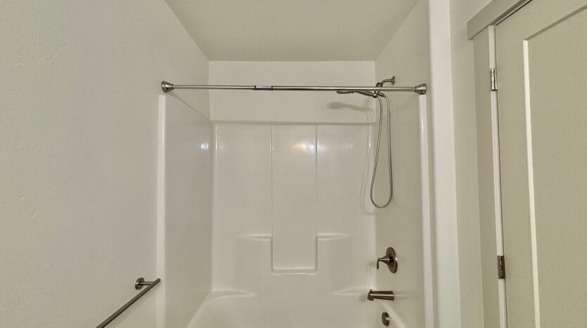 502 NW 28th Court - Redmond - Oregon - 3 bed, 2.5 bath rental property