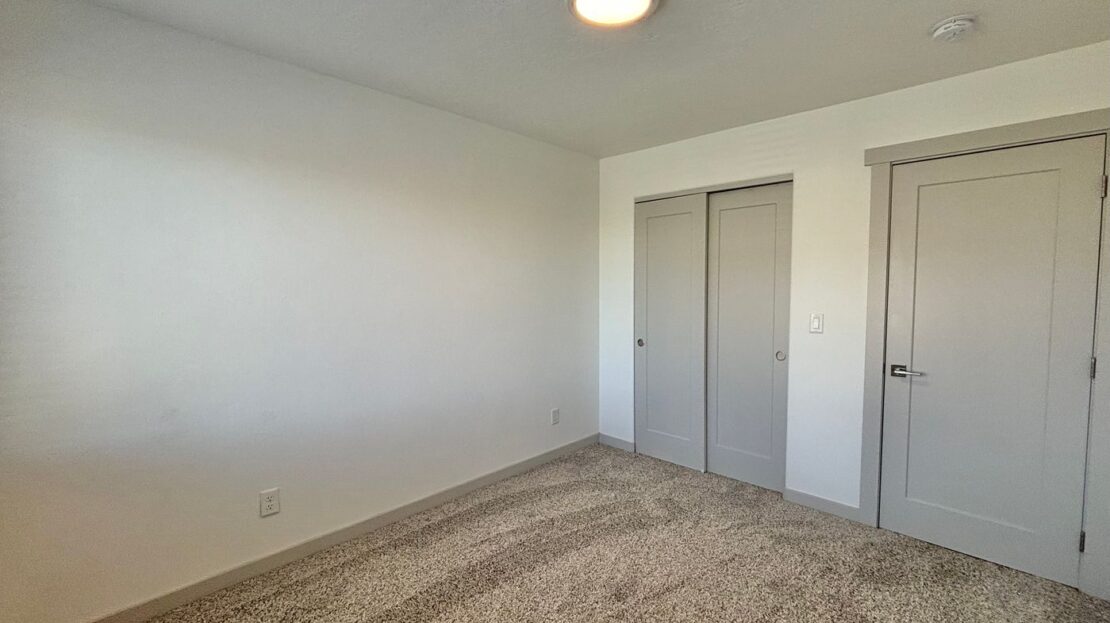 502 NW 28th Court - Redmond - Oregon - 3 bed, 2.5 bath rental property