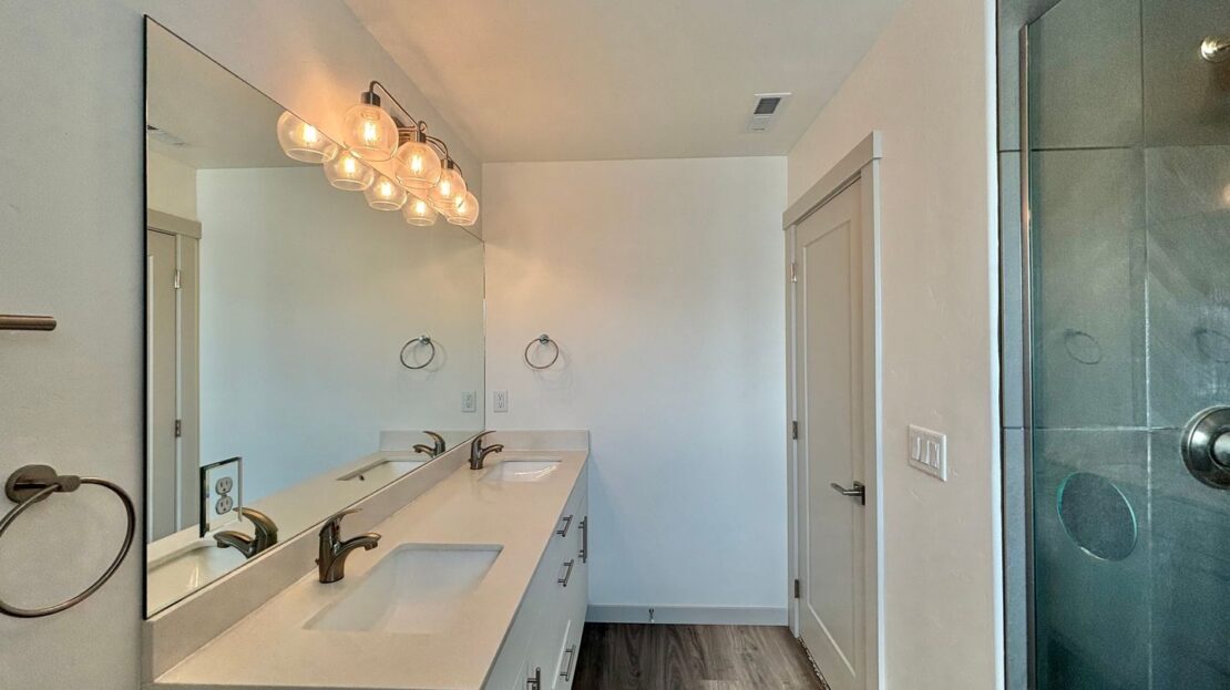 502 NW 28th Court - Redmond - Oregon - 3 bed, 2.5 bath rental property