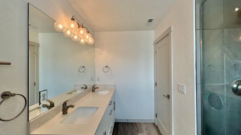 502 NW 28th Court - Redmond - Oregon - 3 bed, 2.5 bath rental property