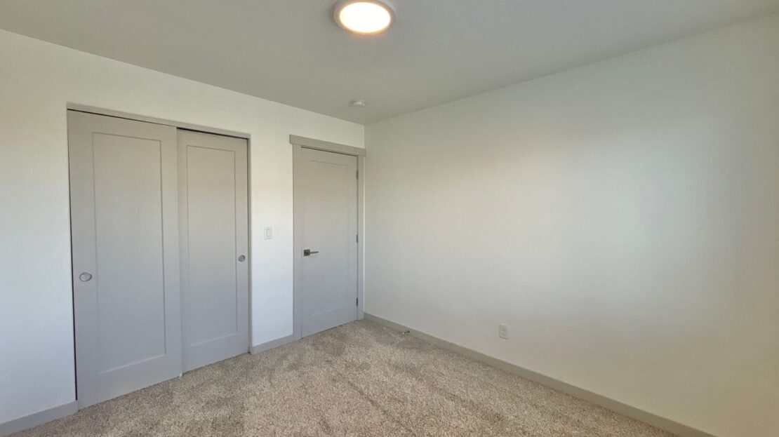 502 NW 28th Court - Redmond - Oregon - 3 bed, 2.5 bath rental property