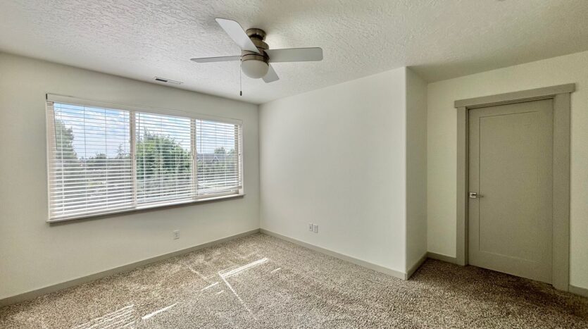 502 NW 28th Court - Redmond - Oregon - 3 bed, 2.5 bath rental property