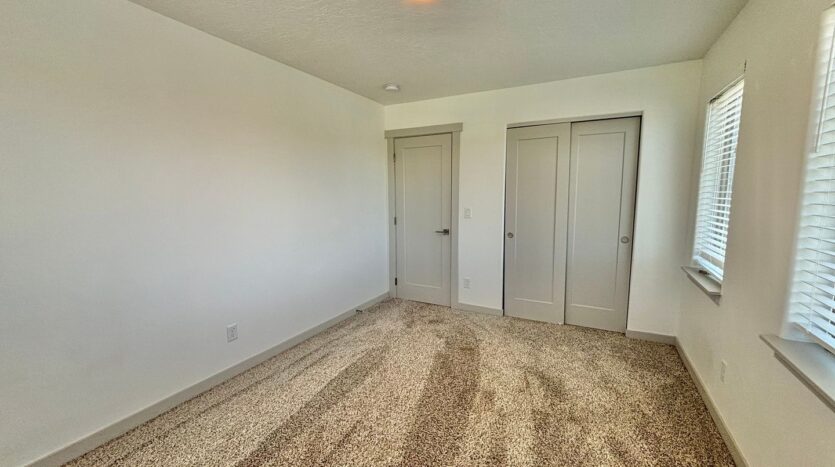 502 NW 28th Court - Redmond - Oregon - 3 bed, 2.5 bath rental property