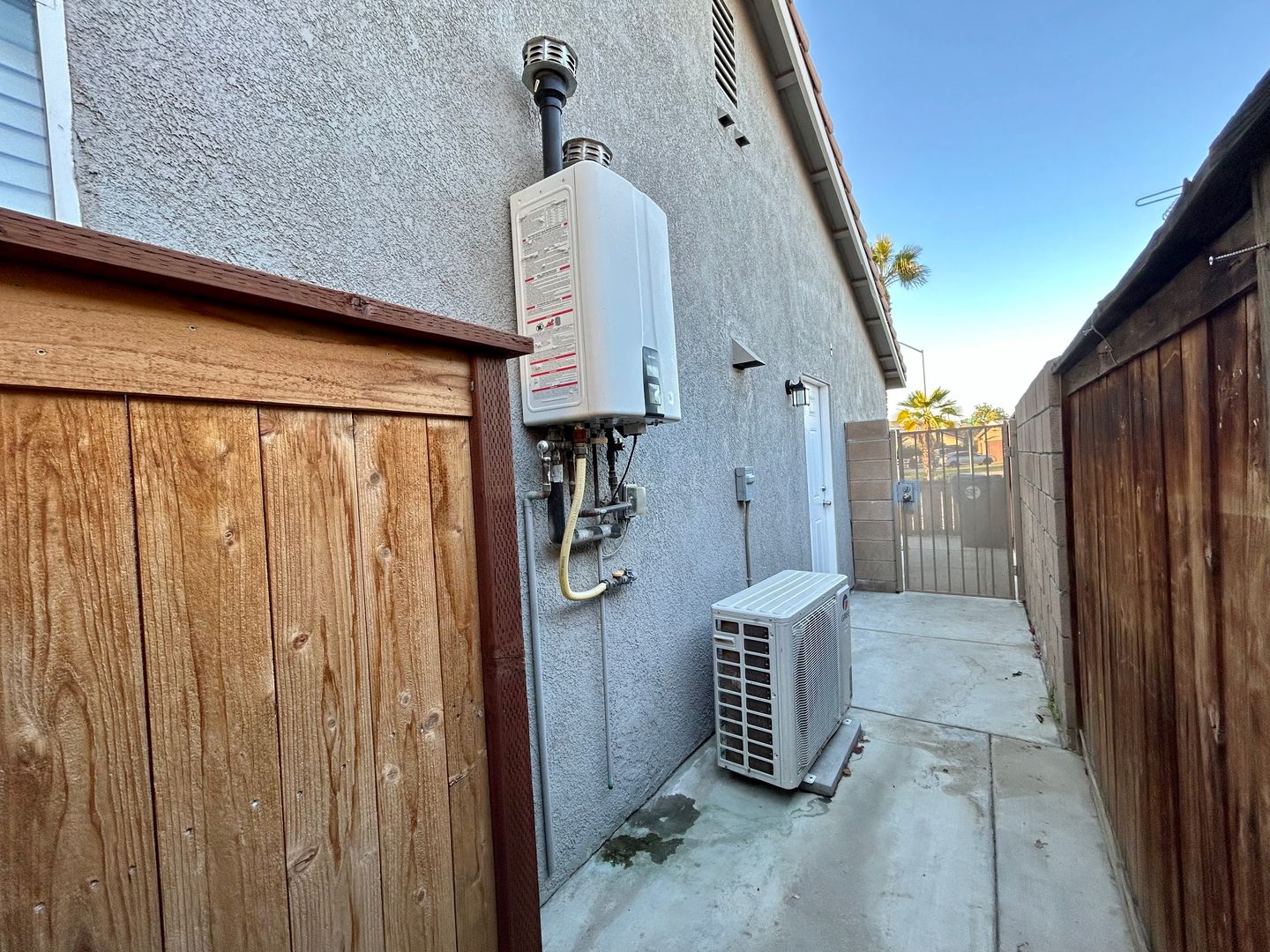 50540 Jalisco Ave - 02 - Coachella - California - 1 bed, 1 bath rental property
