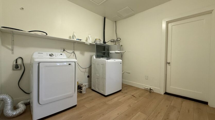 513 NE Irving   Unit 1 - Bend - Oregon - 2 bed, 1 bath rental property