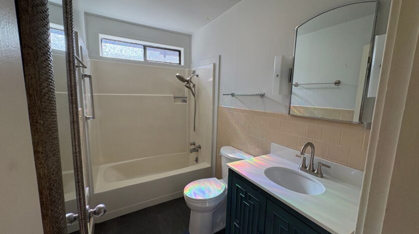 513 NE Irving   Unit 1 - Bend - Oregon - 2 bed, 1 bath rental property
