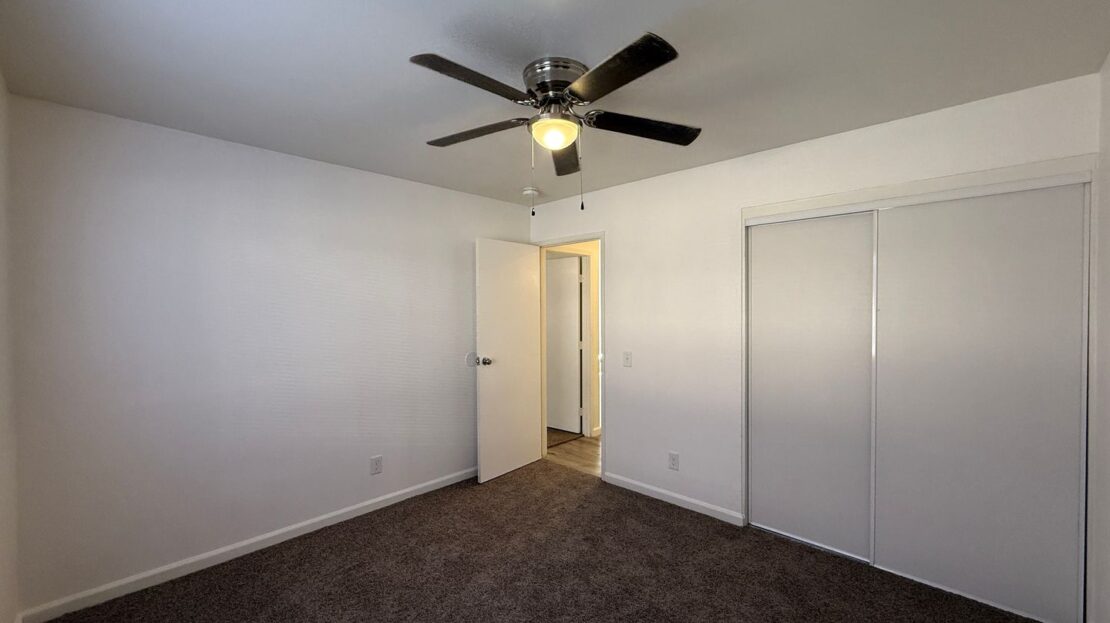 524 E. Ave Q12 - Unit 12 - Palmdale - California - 2 bed, 1 bath rental property