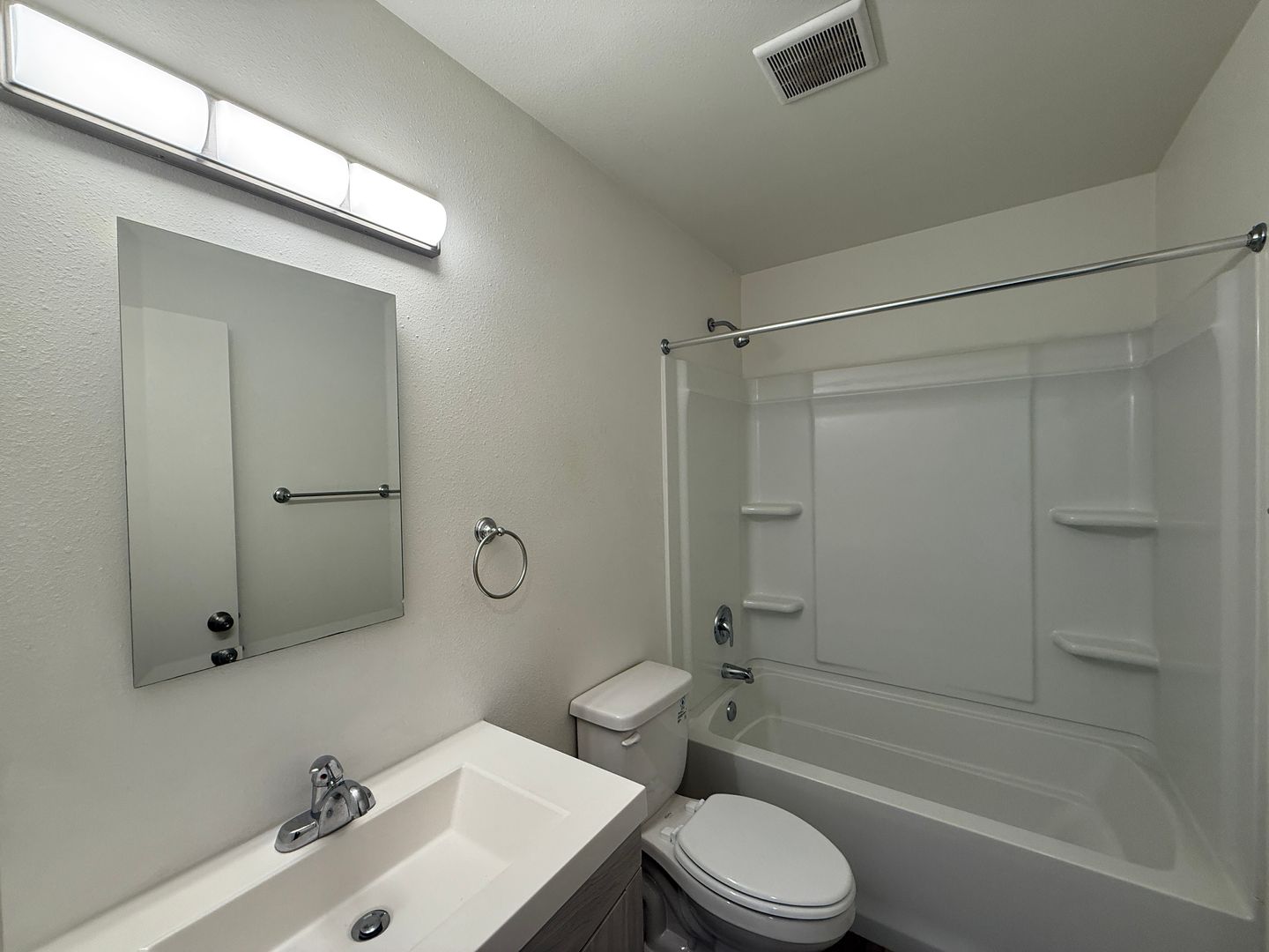 524 E. Ave Q12 - Unit 12 - Palmdale - California - 2 bed, 1 bath rental property