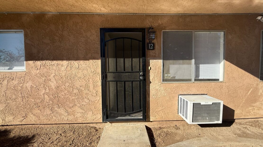 524 E. Ave Q12 - Unit 12 - Palmdale - California - 2 bed, 1 bath rental property