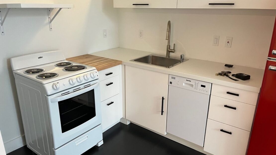5304 San Pablo Ave APT A - Oakland - California - 1 bath rental property