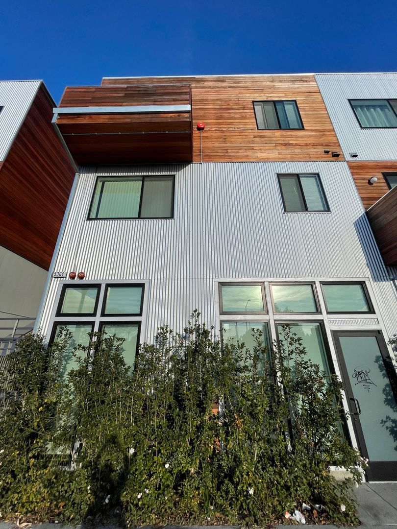 5304 San Pablo Ave APT A - Oakland - California - 1 bath rental property