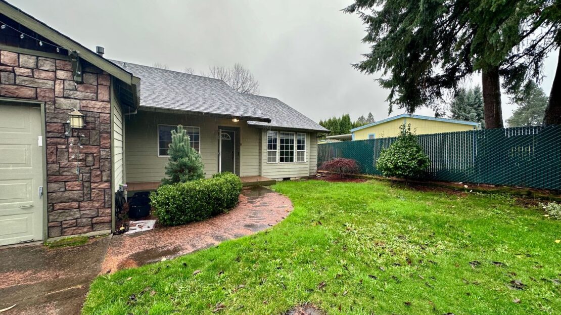 12418 SE Mountain Sun Dr. - Oregon - 3 bed, 2 bath rental property