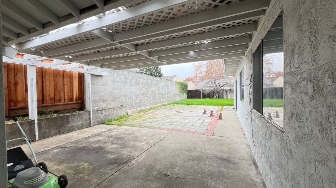 5563 Sonoma Dr - Pleasanton - California - 3 bed, 2 bath rental property