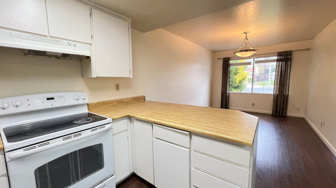 5563 Sonoma Dr - Pleasanton - California - 3 bed, 2 bath rental property