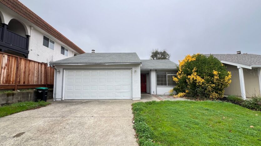 5563 Sonoma Dr - Pleasanton - California - 3 bed, 2 bath rental property