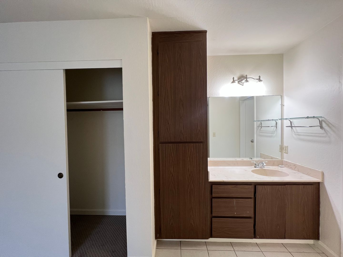 5563 Sonoma Dr - Pleasanton - California - 3 bed, 2 bath rental property