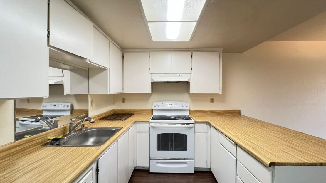 5563 Sonoma Dr - Pleasanton - California - 3 bed, 2 bath rental property