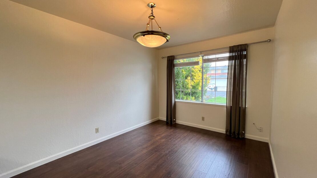 5563 Sonoma Dr - Pleasanton - California - 3 bed, 2 bath rental property