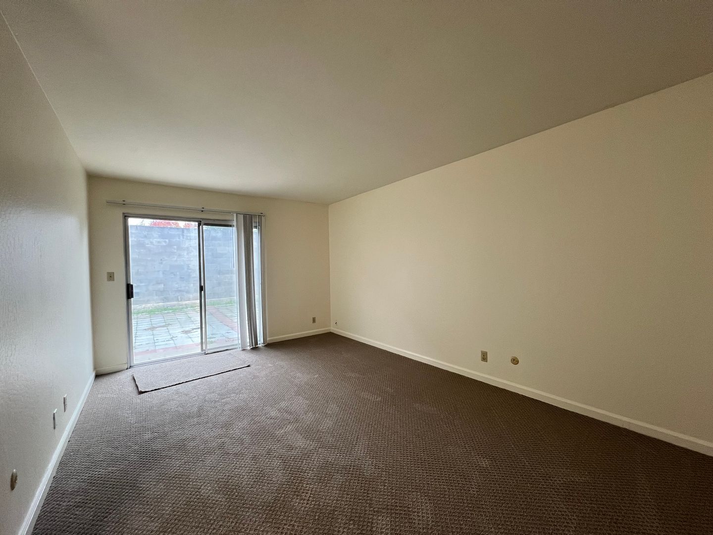 5563 Sonoma Dr - Pleasanton - California - 3 bed, 2 bath rental property