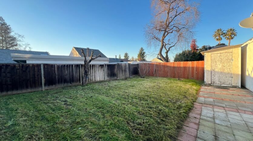 5563 Sonoma Dr - Pleasanton - California - 3 bed, 2 bath rental property