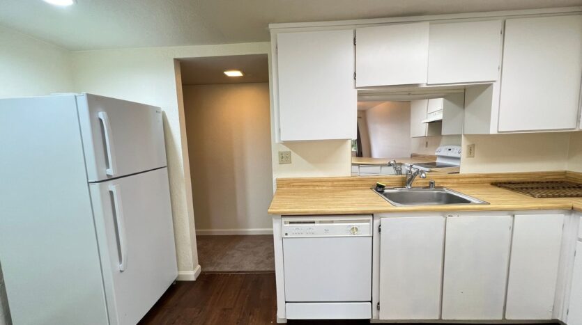 5563 Sonoma Dr - Pleasanton - California - 3 bed, 2 bath rental property