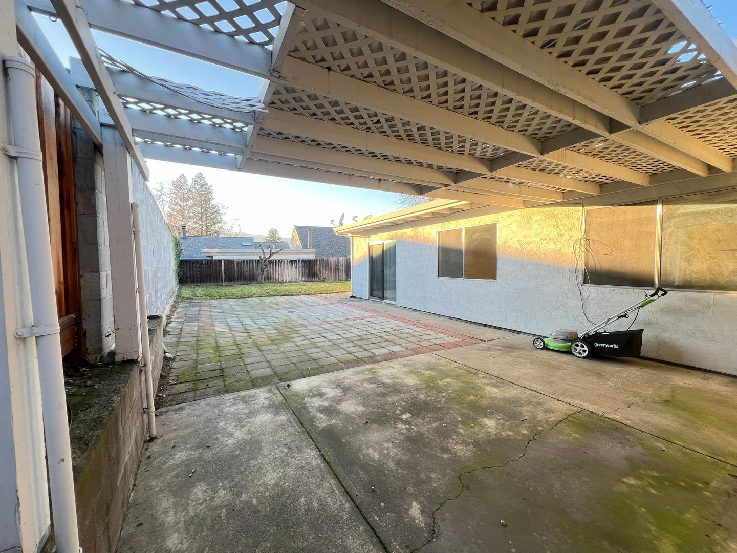 5563 Sonoma Dr - Pleasanton - California - 3 bed, 2 bath rental property